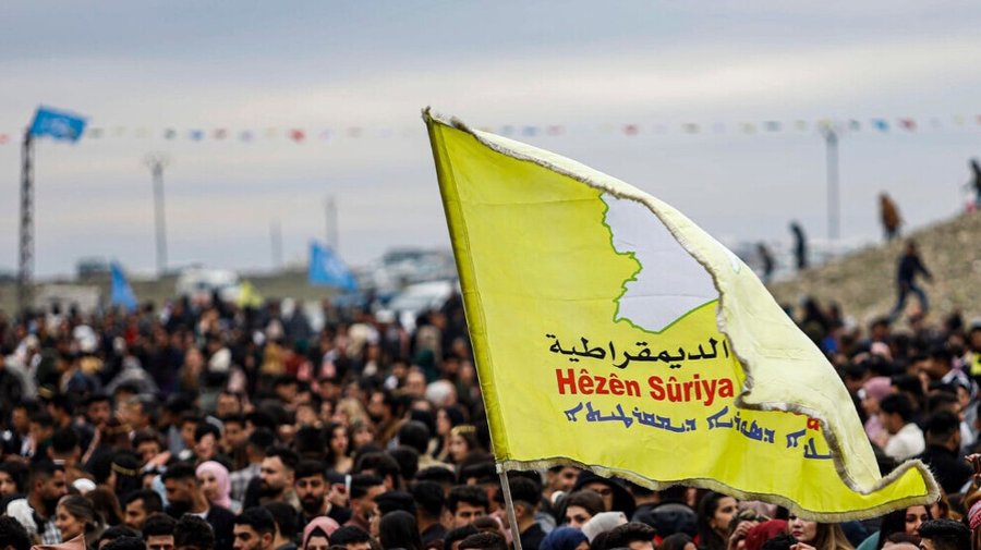 Yekîtîya Neteweyî û Helwesta Komunîstên Rojavayî